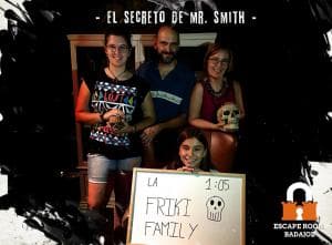 Friky-familia-escape-room-badajoz